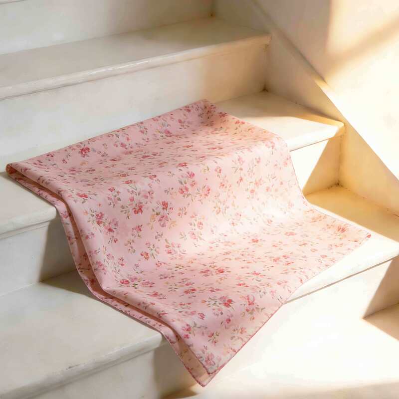 Quality Customized Silk Scarves 180×90cm Pink Printed Scarf With Hand Rolled Hem factory